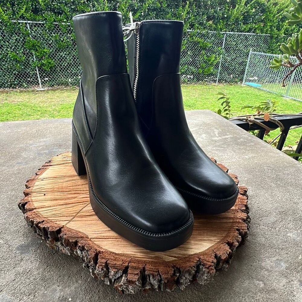 Princess Polly Lexus Platform Boots Black Size 6 Nwot